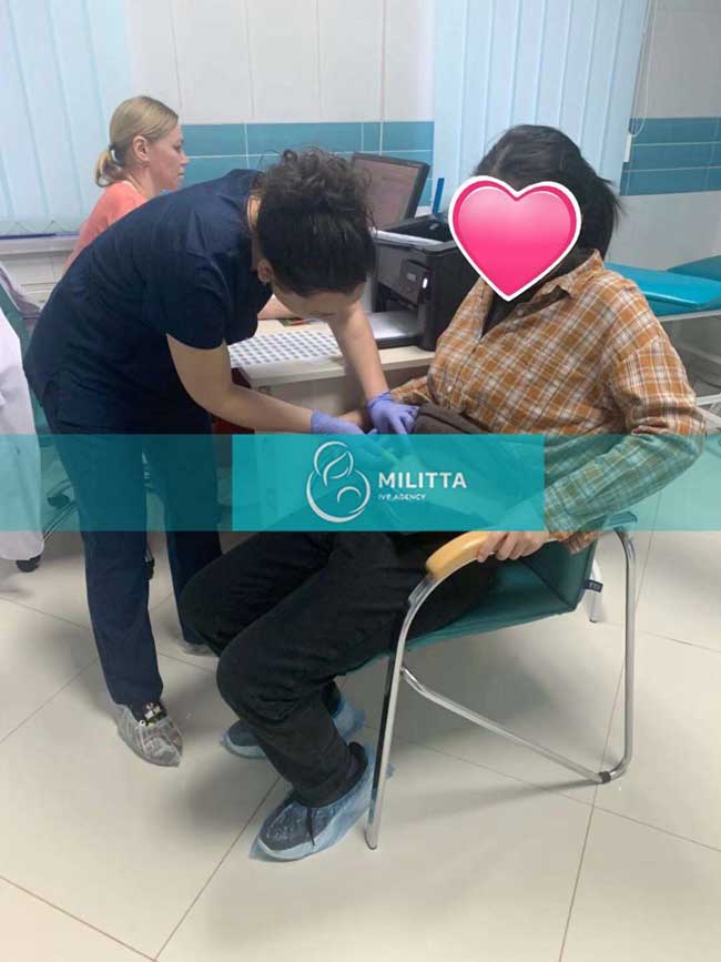 马丽塔翻译陪同4对客户在医院打促排针或取精