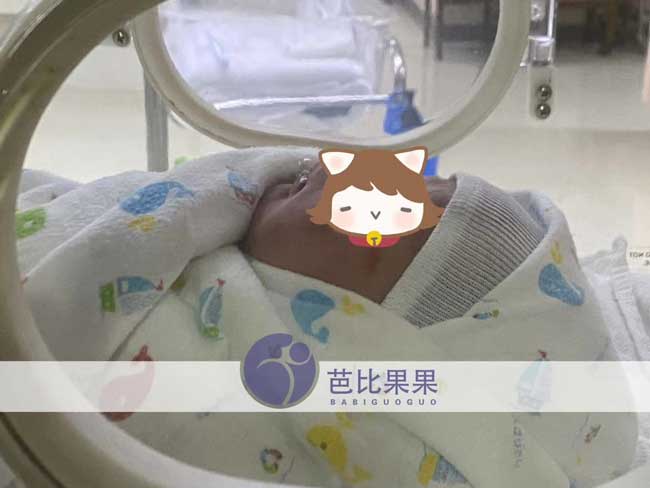 D女士家的试管宝宝昨晚在泰国医院顺利出生