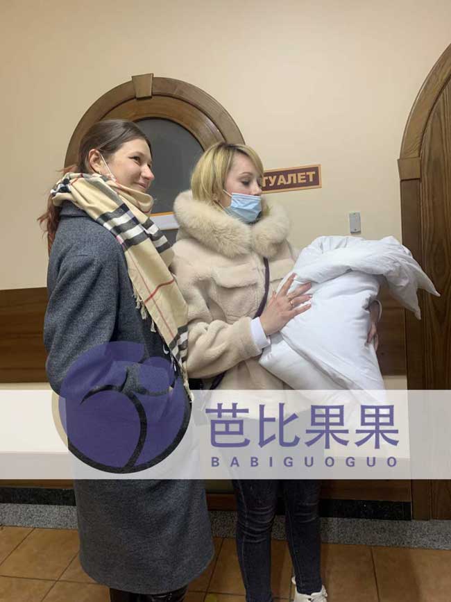 H先生的乌克兰试管宝宝出生后三天检查身体健康已安排出院