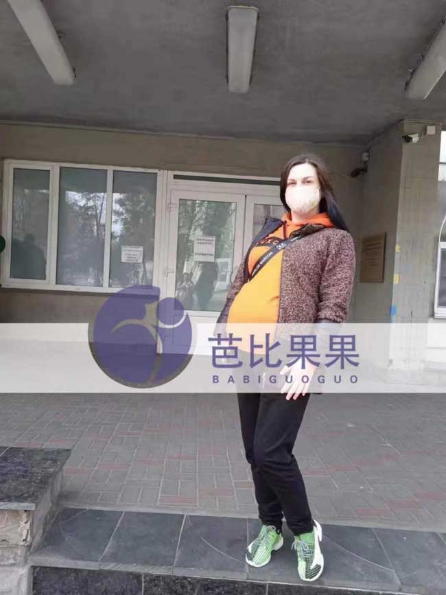 乌克兰马丽塔代妈试管女宝宝出生