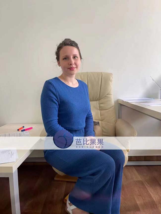 乌克兰试管妈妈第一次B超检查清晰地看到孕囊