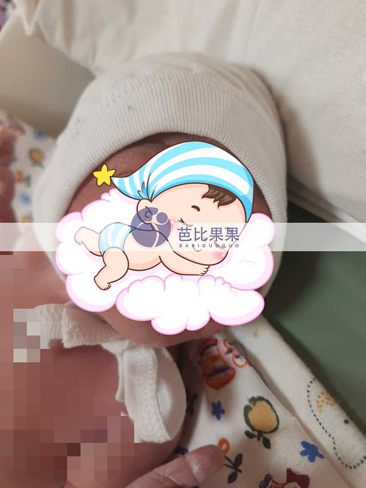 L夫妇的试管女宝宝在基辅时间12月10日14点47分顺利出生