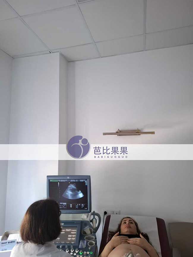 试管妈妈做B超