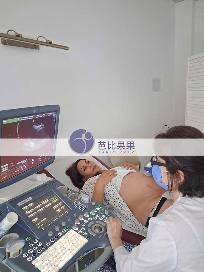 试管妈妈做B超