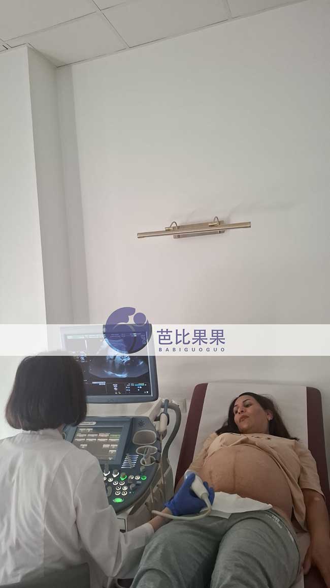 试管妈妈做B超
