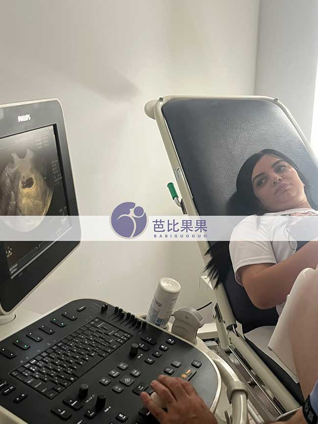 一张B超照片，记录孔女士家庭在格鲁吉亚试管路上的新一步