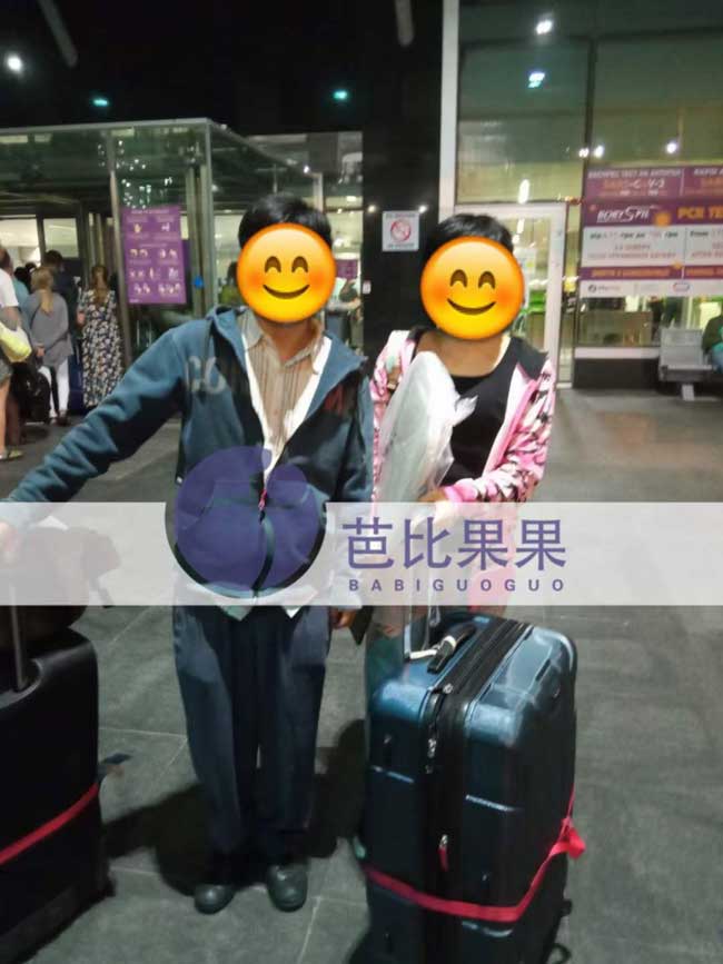 乌克兰试管龙凤胎宝宝出生