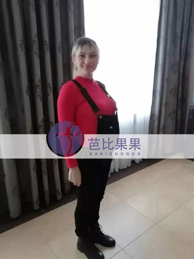 乌克兰孕妈到医院做检查