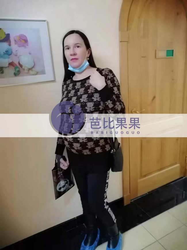 乌克兰孕妈到医院做检查