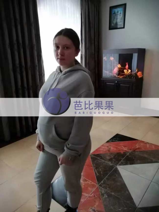 乌克兰孕妈到医院做检查