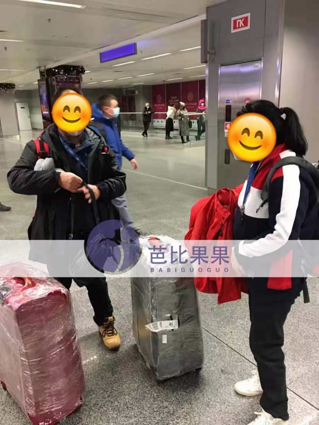 乌克兰试管宝宝回国