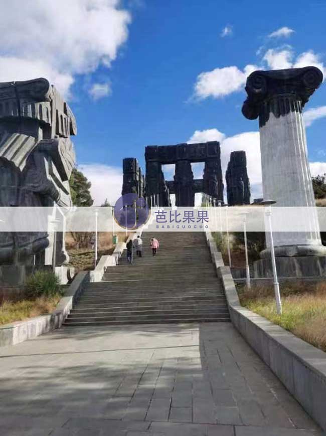 L夫妇分享她们在格鲁吉亚试管助孕期间当地的风景照