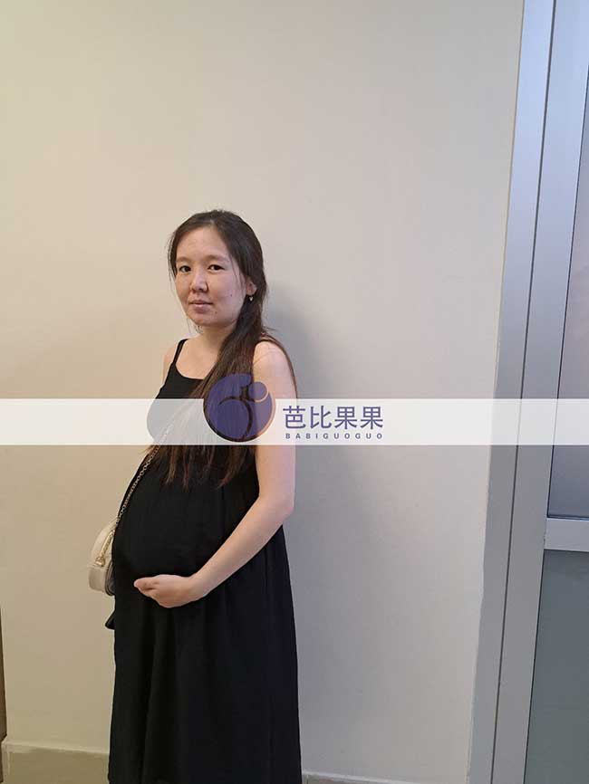 两个家庭在格鲁吉亚DY匹配的试管妈妈怀龙凤胎做B超