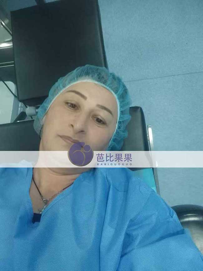 试管妈妈移植胚胎