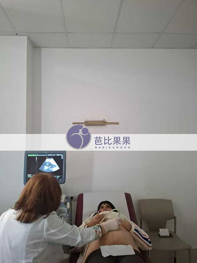 试管妈妈做四维彩超 