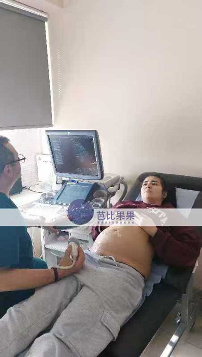 广州林先生到格鲁吉亚匹配的试管妈妈来医院做B超