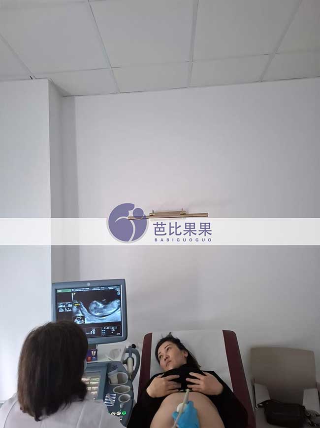 试管妈妈做B超