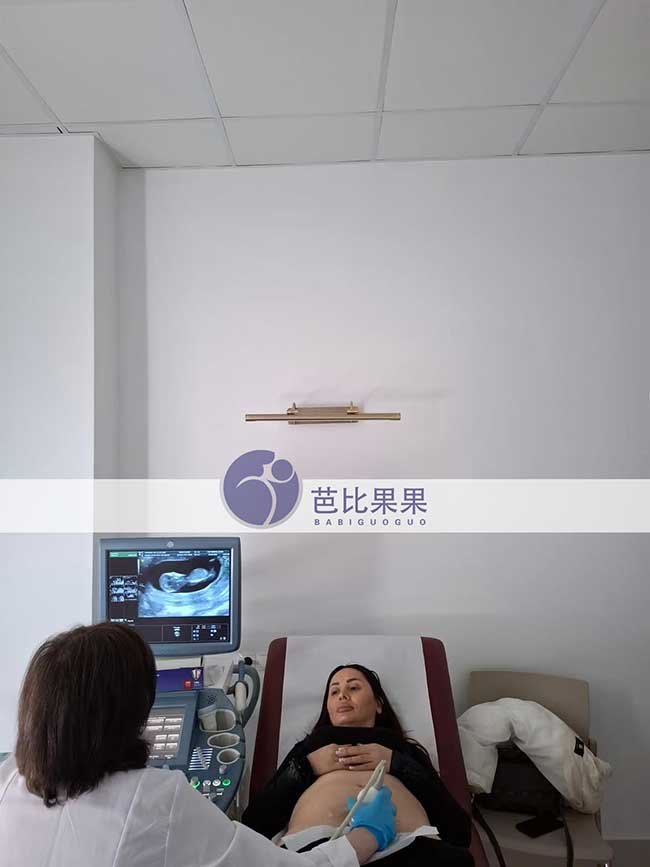 试管妈妈做B超