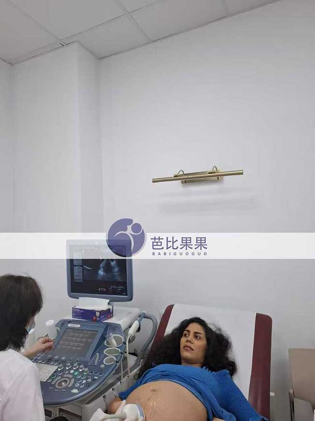 试管妈妈做B超