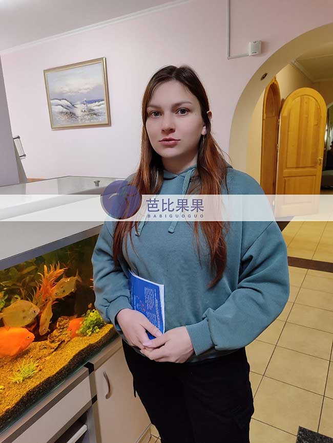 四川刘先生夫妇在乌克兰匹配的试管妈妈来医院做四维彩超检查