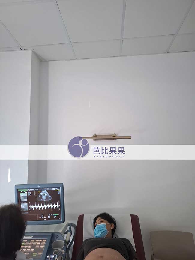 试管妈妈做B超