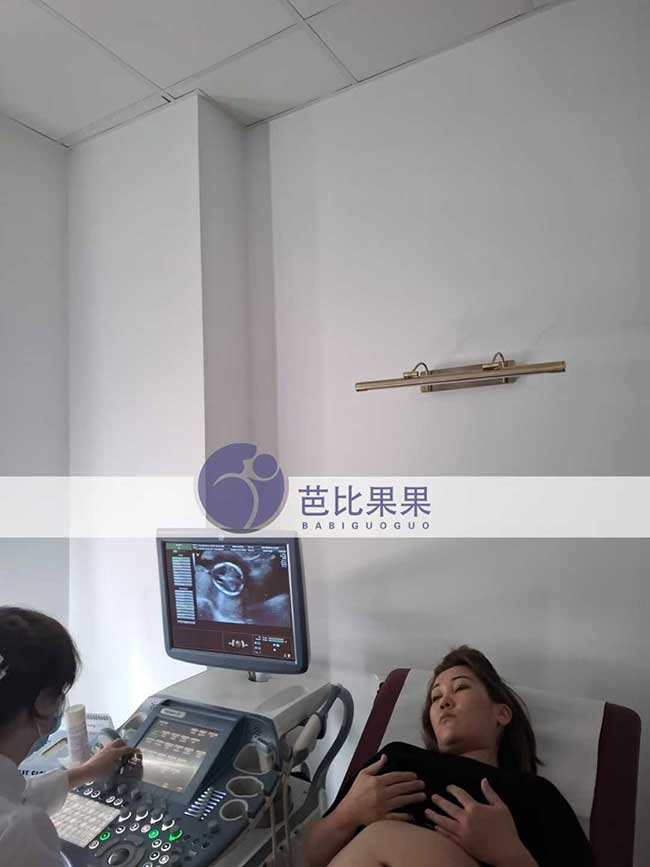 试管妈妈做B超