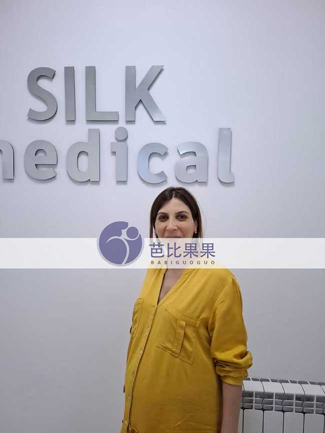 三个家庭到格鲁吉亚试管匹配的妈妈孕晚期到医院做不同孕期B超