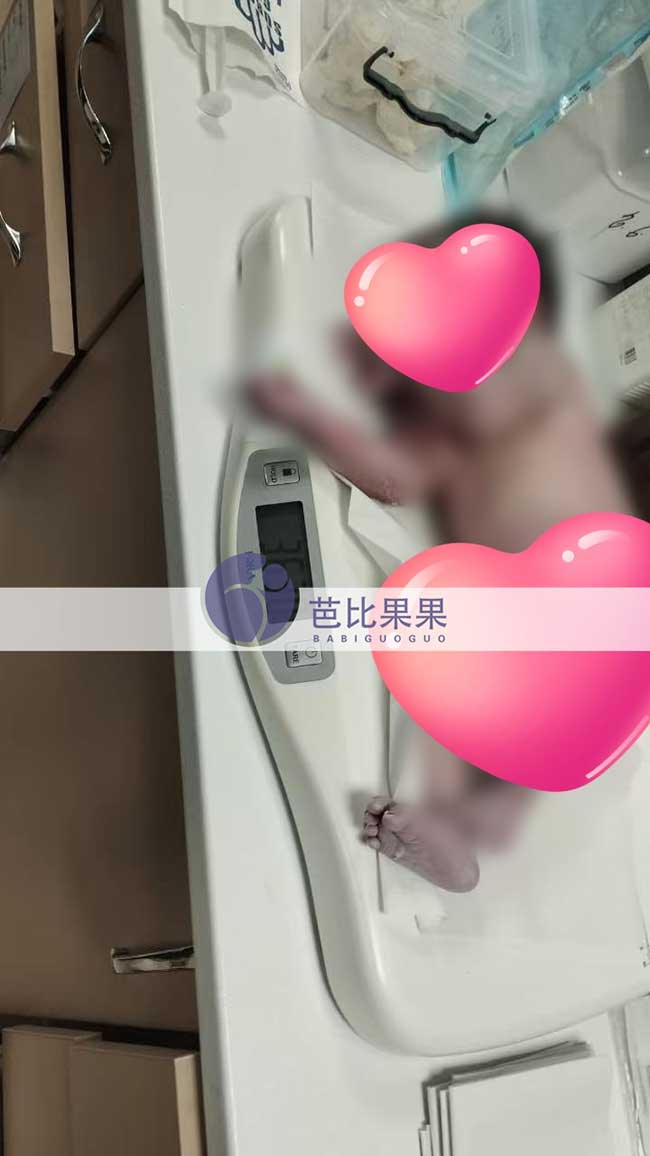 格鲁吉亚试管男宝宝出生