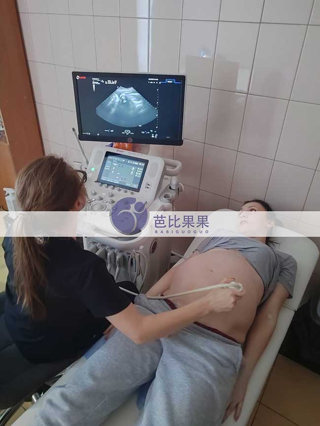 试管妈妈做B超