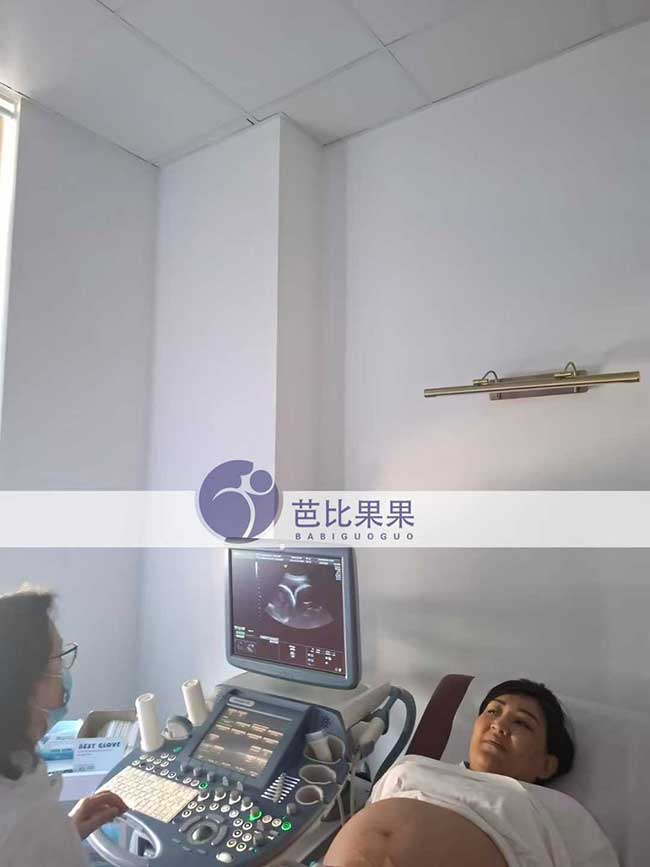 试管妈妈做B超
