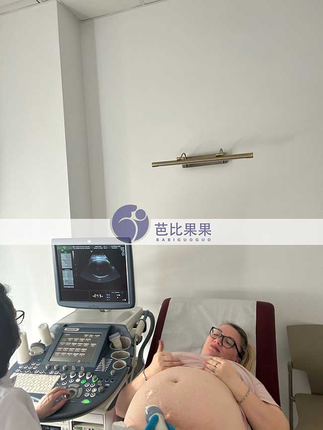 试管妈妈做B超