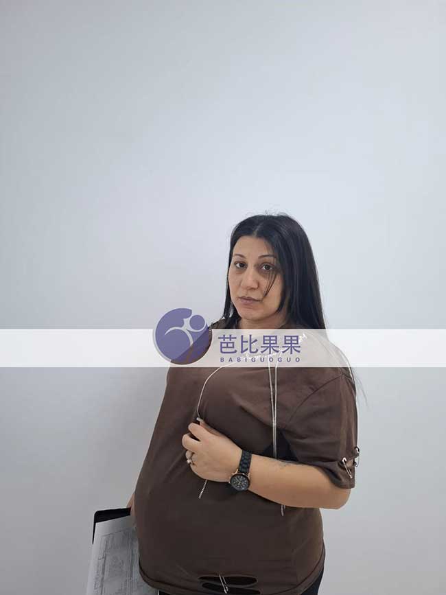 颜女士夫妇到格鲁吉亚自卵试管匹配妈妈成功怀孕后来医院做B超