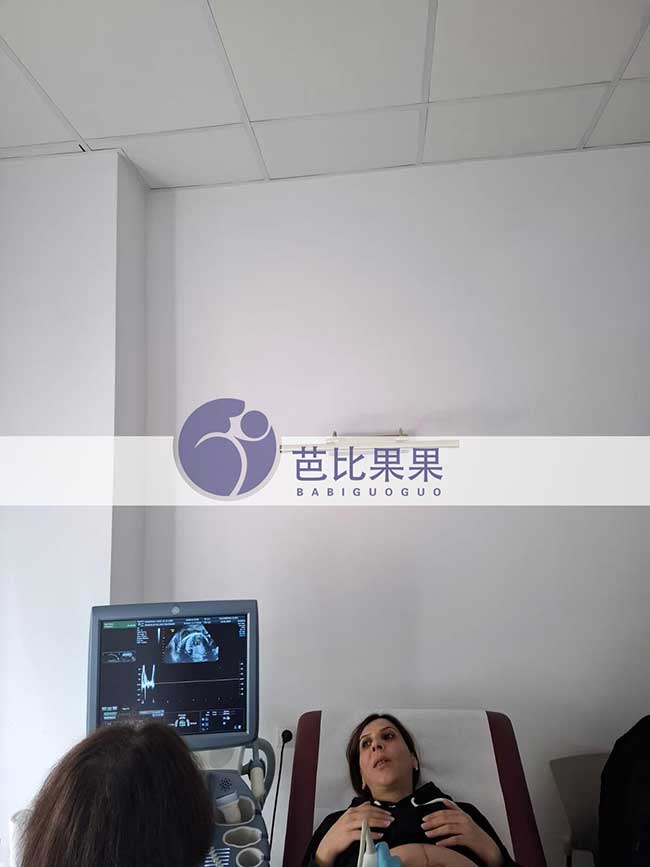 试管妈妈做B超
