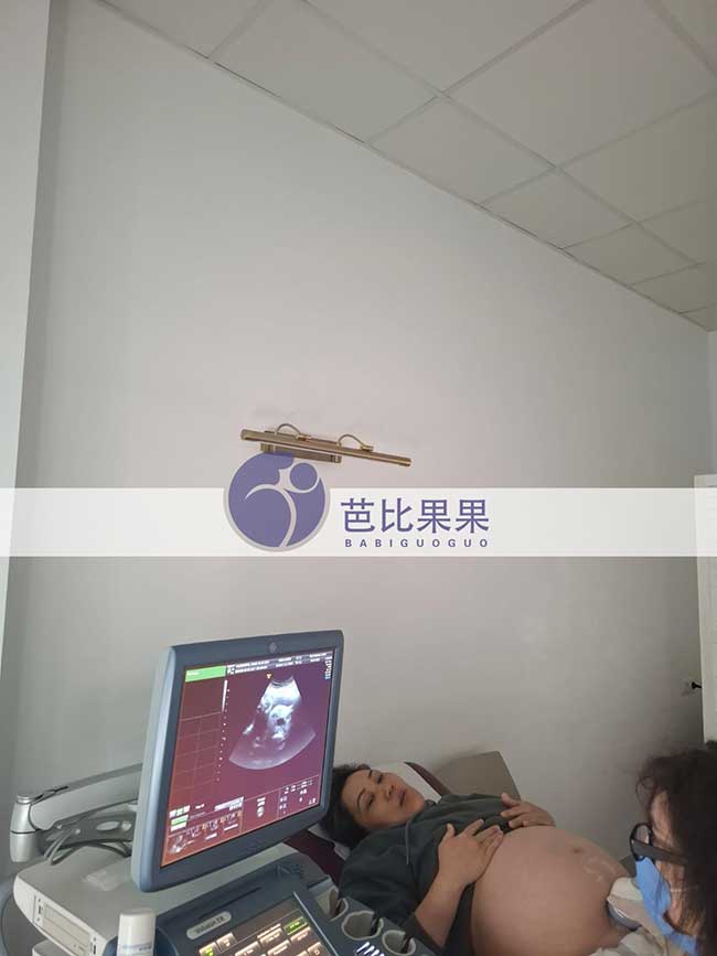 试管妈妈做B超