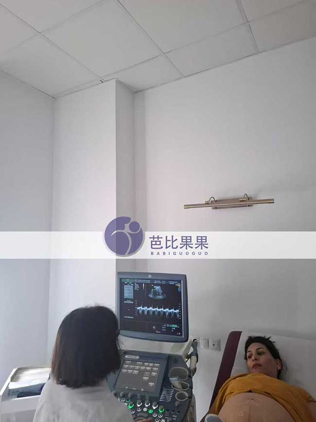 试管妈妈做B超