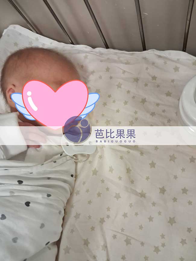 格鲁吉亚试管双胞胎出院