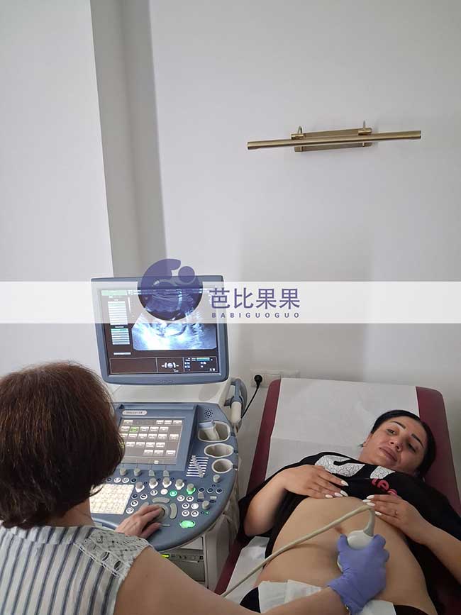试管妈妈做B超