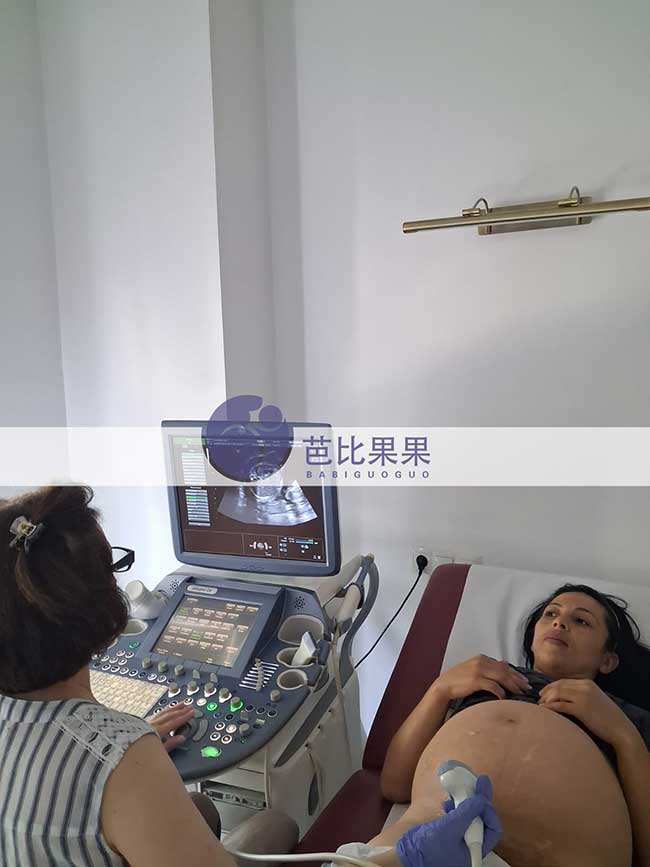试管妈妈做B超