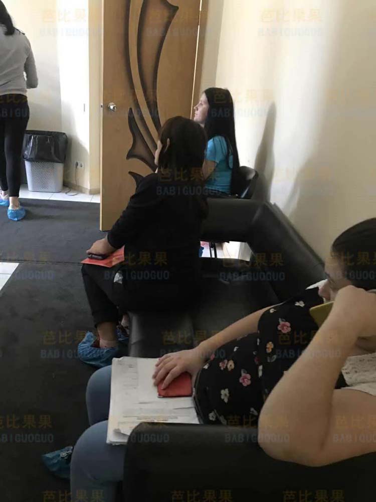 到百奥医院见医生 看到了不少乌克兰妈